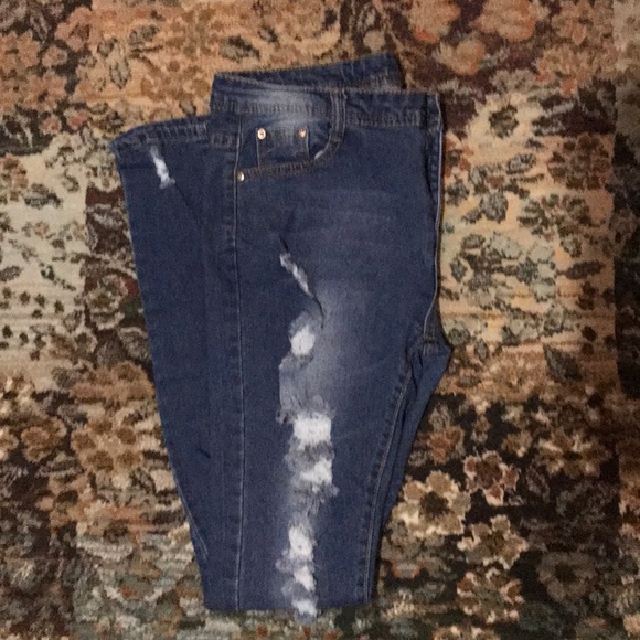 Gorgeous skinny jeans with holes, Sz Large - Picture 3 of 6